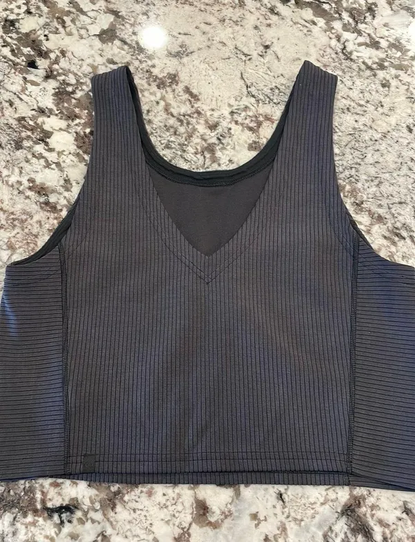 Black Lululemon Cropped Tank Top Ribbed - Image 2