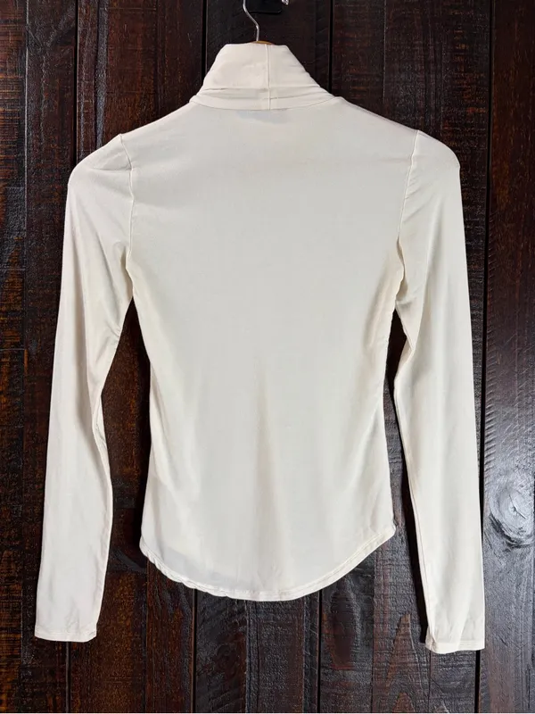 Babaton Women's Cream Long-Sleeve Turtleneck Top - Image 5