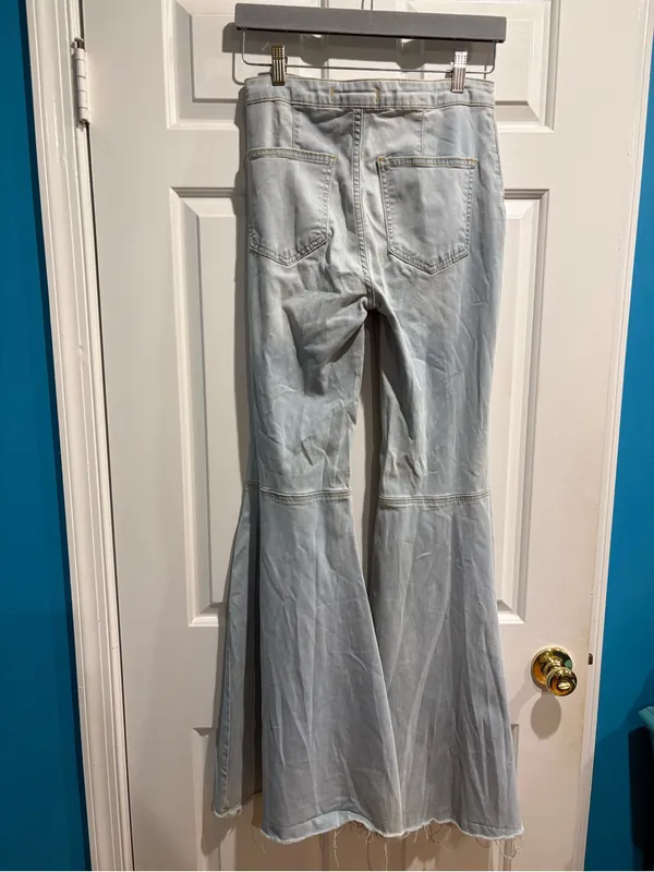 Free People ultra flare high rise jeans light blue sz 26 hippie boho - Image 2