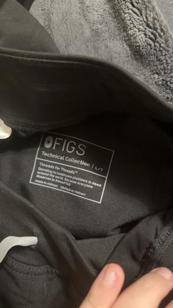 FIGS Scrubs - Image 5