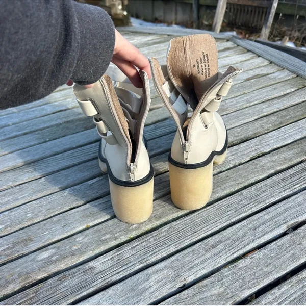 Jesse Boots from Free People Size 39 or 8.5 us winter fall cutout‎ unique - Image 11