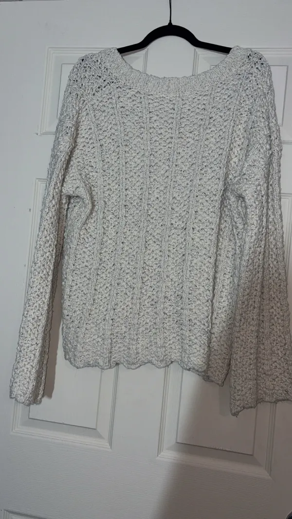 Boutique chunky knit sweater - Image 2