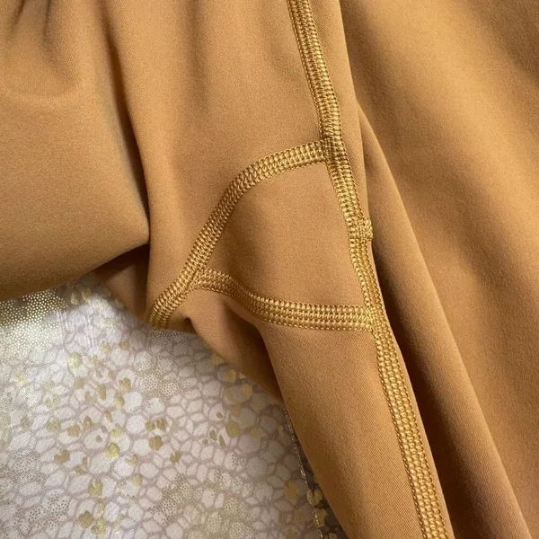 Vuori Rib Studio Leggings in the Dark Golden (Mustard)‎ Workout Gym Small - Image 6