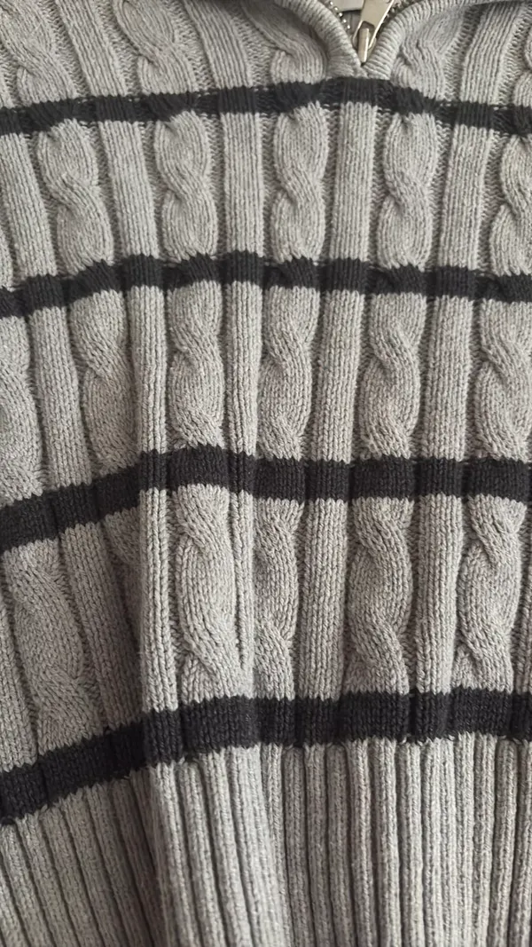 Marshall’s sweater  - Image 5