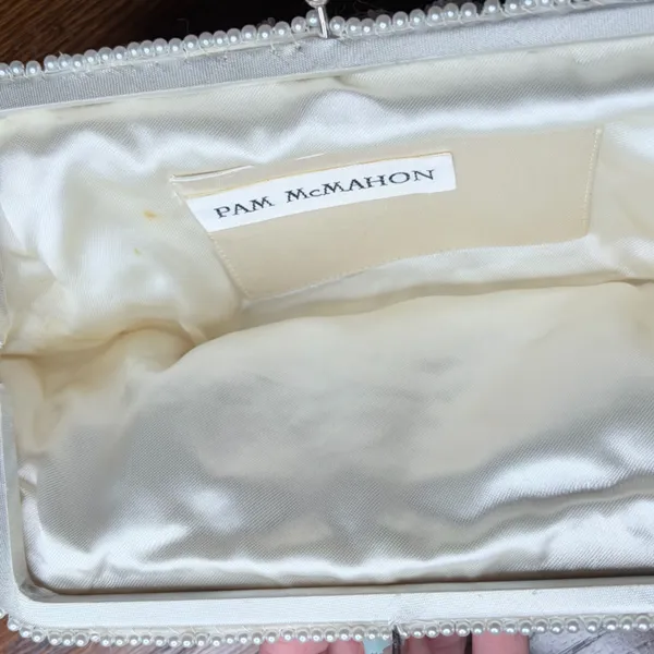 Pam McMahon Vintage Cream Beaded Kiss-Lock Clutch with Heart Detail - Image 10