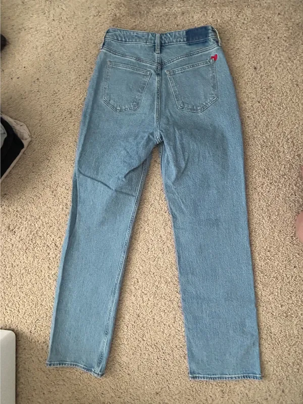 Abercrombie High-Rise 90s Relaxed Curve Love Jeans - Image 2