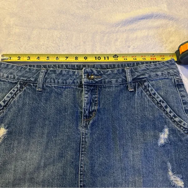 APT 9 Kohls Distressed Blue Jean Mini Skirt Denim Raw Edges Size 16 - Image 10