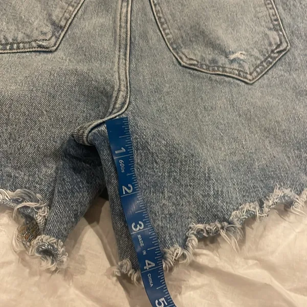 Abercrombie and Fitch- the Dad short high-rise in curve love - Image 9