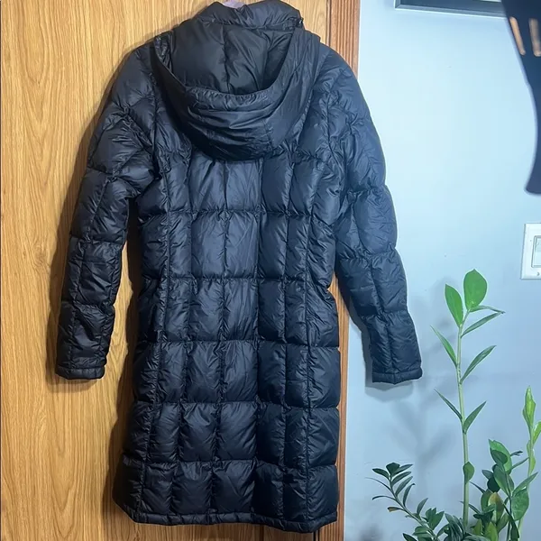The North Face Black Long Puffer Coat - Image 9