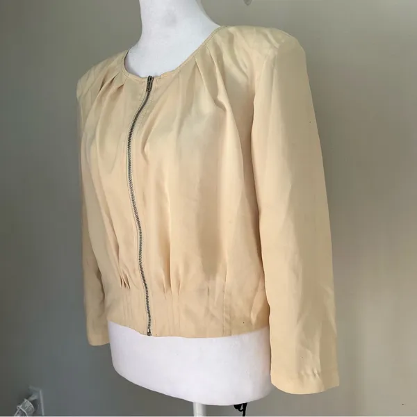 Sold
‎ Zip-Up Blazer lightweight size M - Image 6