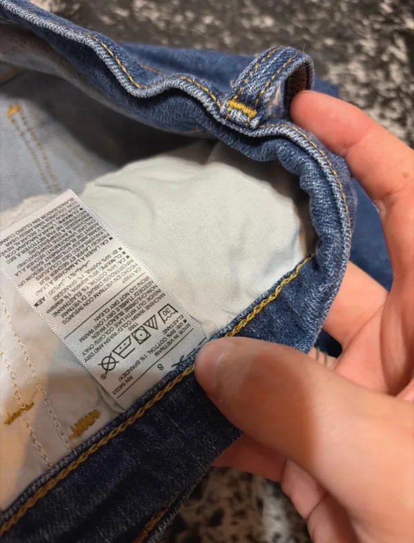 Old Navy Jeans Shorts - Image 4