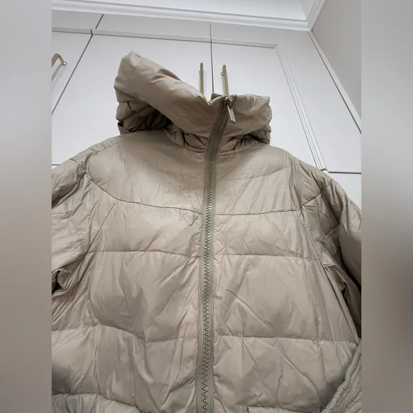 Women’s light brown beige puffer jacket with belt size small - Image 11