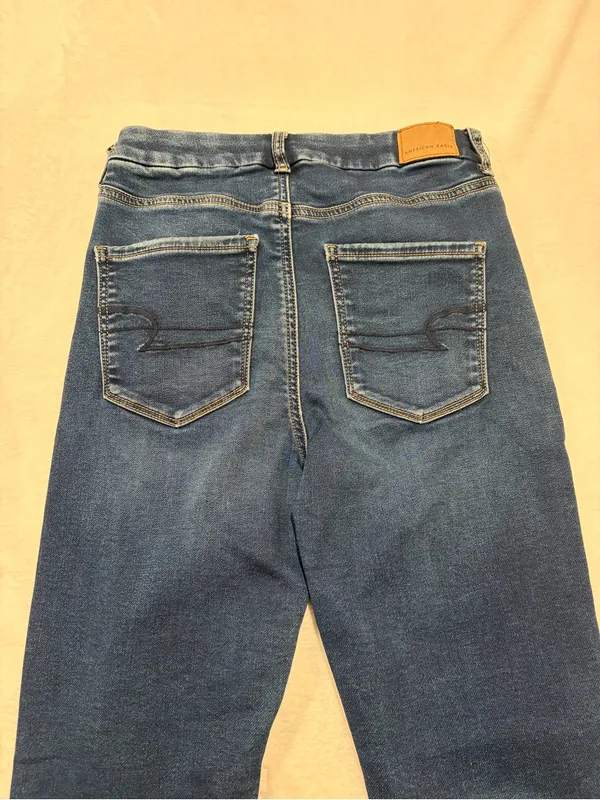 American Eagle Next Level Stretch High Waisted Distressed Jeans - 2 Short - Image 3