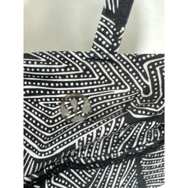 Lululemon Free To‎ Be Wild Sports Bra Black White Geometric Strappy Size 4 - Image 4