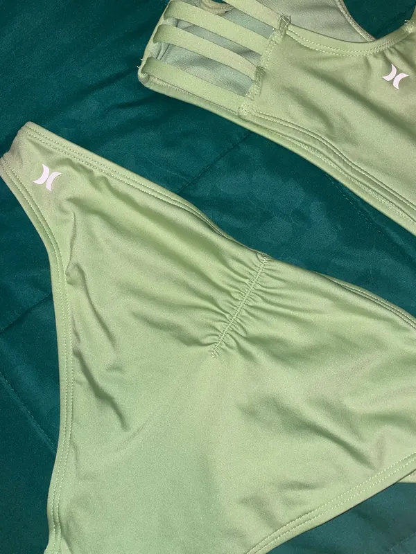 Hurley Swimsuit Women’s - Image 3