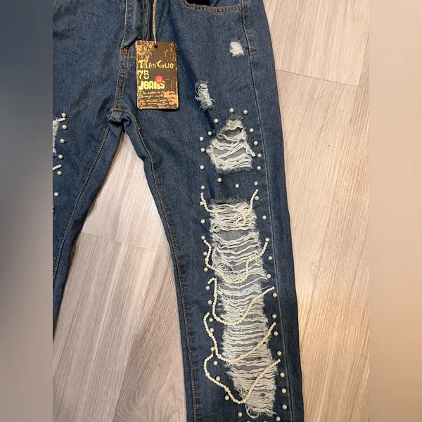 Women’s Elegant‎ NWT Blue Jeans - Image 3