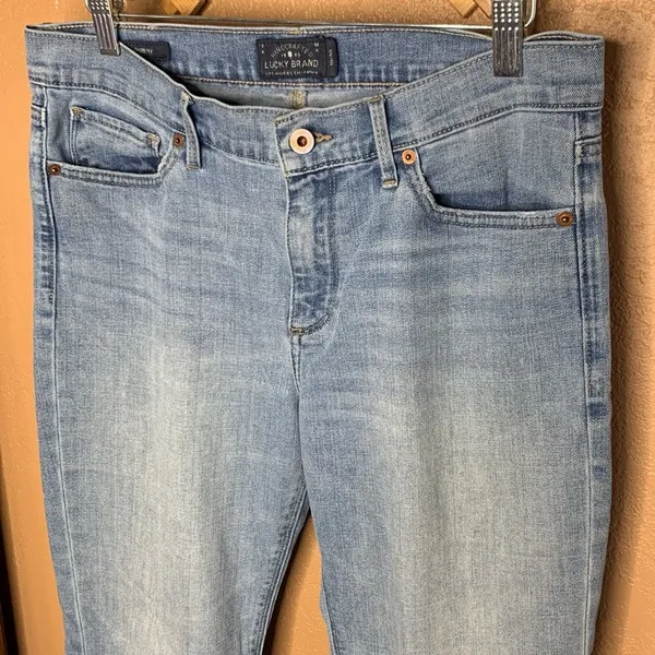 Lucky Brand Brooke Skinny Jeans in Light Wash Size 10/30 - Image 7
