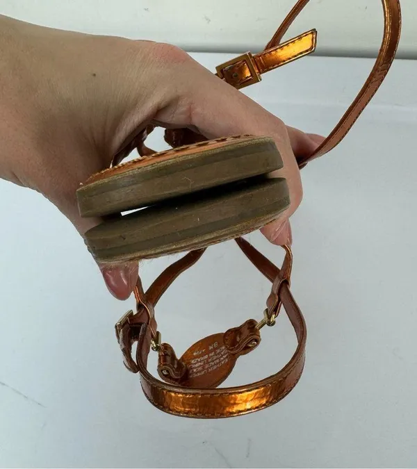 Tory Burch Ali Metallic Orange Sandals Sz 8 Strappy Logo Thong Flats - Image 15