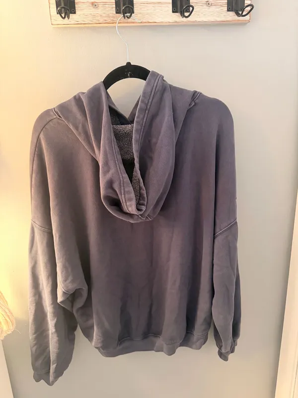 Gap Cropped Hoodie  - Image 2
