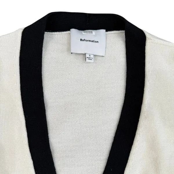 Reformation Scout Regenerative Merino Boyfriend Cardigan in Cream, Size S​ - Image 4
