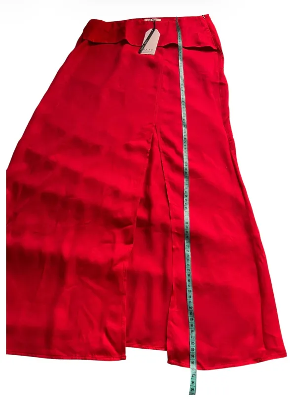 NWT OXXO Catch The City Asymmetric High Waist Red Long Skirt M - Image 4