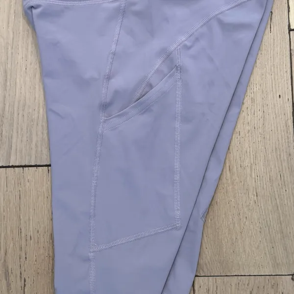 Outdoor Voices Zoom 10" Biker Spandex Shorts With Pockets‎ Light Purple Size S - Image 6