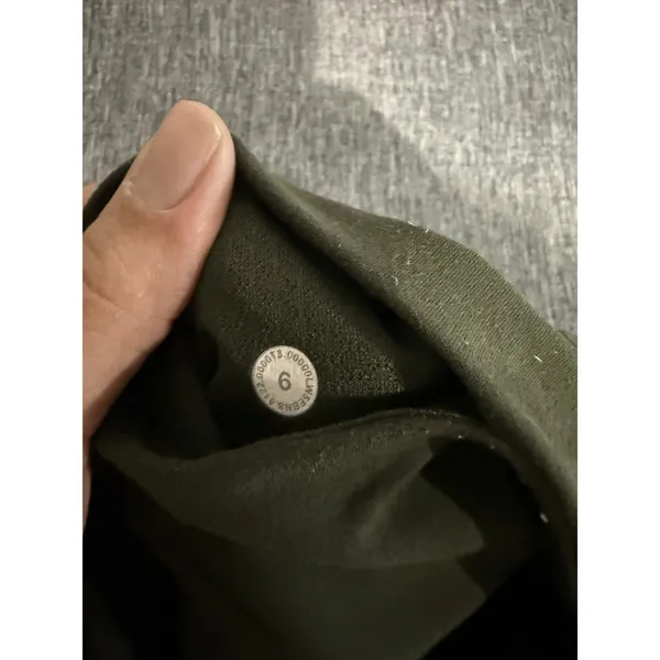 Lululemon Women's High Rise Flare Yoga Pants Olive Green Align Material Sz 6 - Image 6