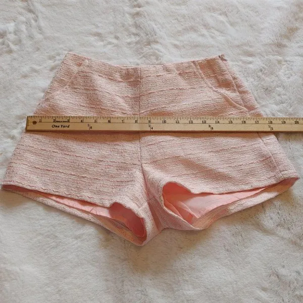 The Clothing Exchange Light Pink White Shorts Pastel Tweed Size Small S Kawaii Chic Trendy Cute - Image 4