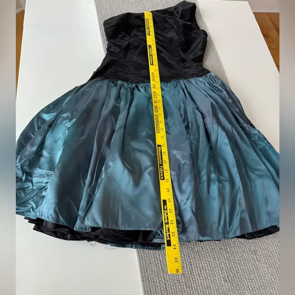 Vintage 80’s Black Teal Satin One Shoulder Prom Dress Sz Small - Image 11