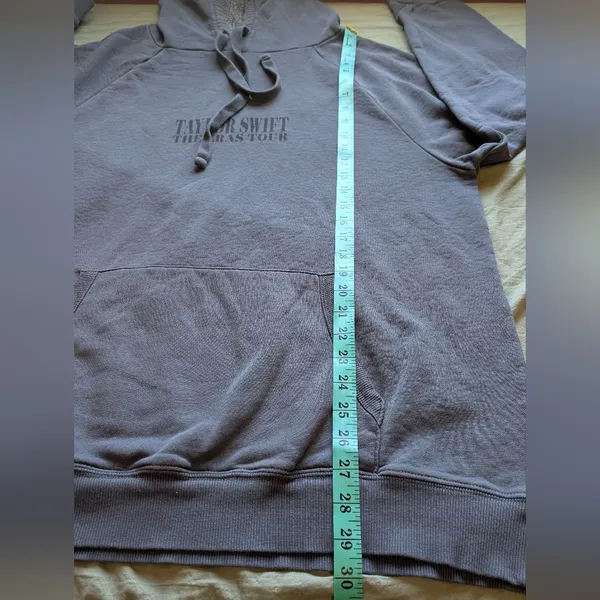 Taylor Swift Gray The Eras 2023-2024 Hoodie Blue/Grey XLarge - Image 6