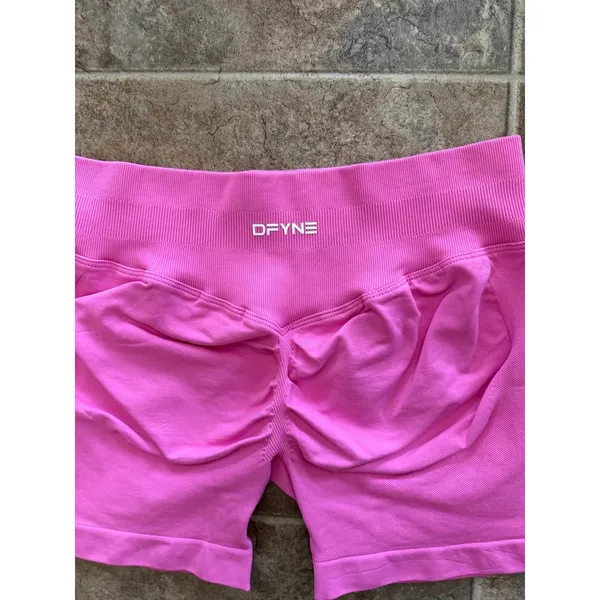 Dfyne Impact Shorts 4.5” Blossom Size Medium Pink - Image 8