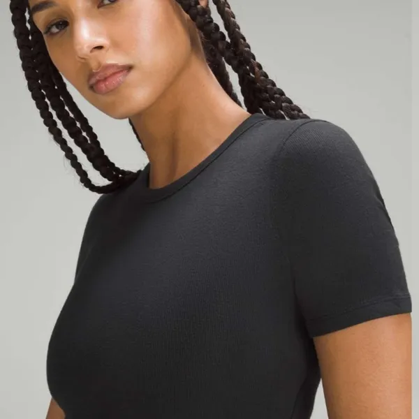 Lululemon Hold Tight Cropped T-Shirt Black - Image 3