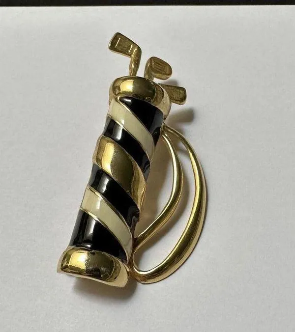 Golf Bag With Clubs Gold Tone Cream/Black Brooch Pin Golfing Perfect For Golfer - Image 6