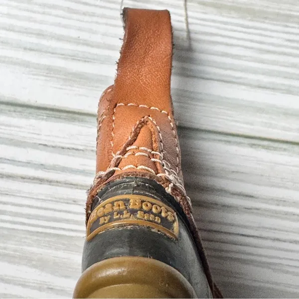 L.L. Bean Brown and Black Bean Boots Keychain Accessory New Without Tag - Image 3