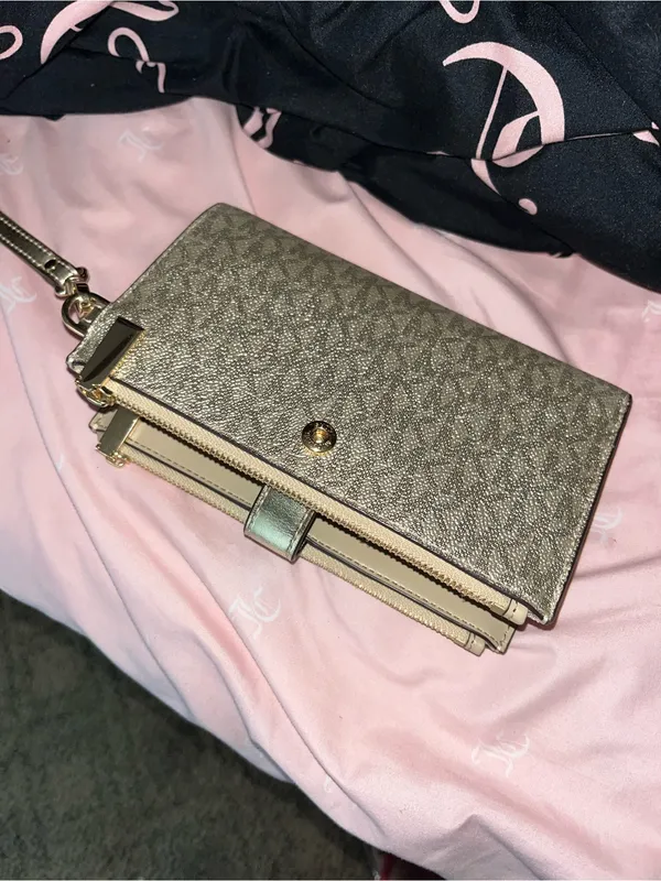 Michael Kors Logo Wristlet Wallet - Image 8