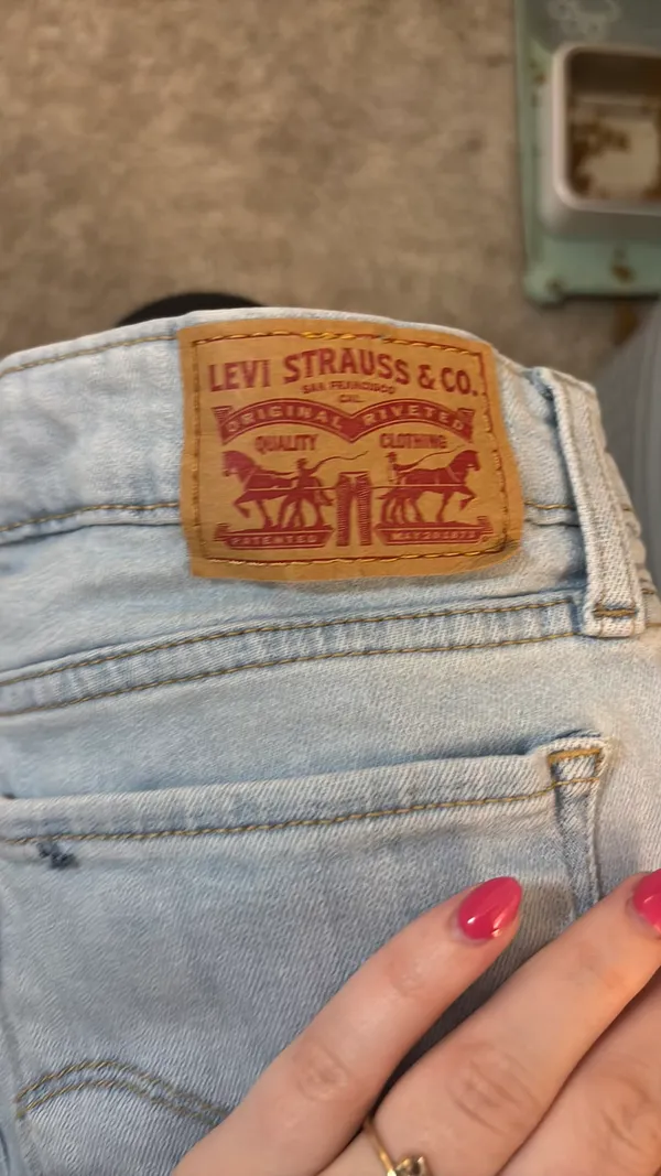 Levi’s 711 Skinny Jeans - Image 2