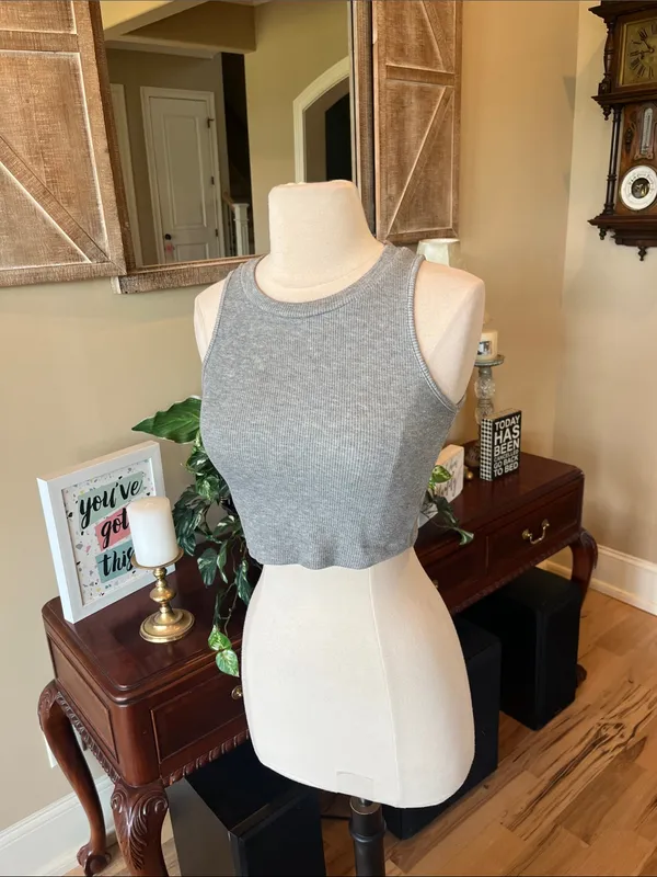 Cropped Fitted Tank Top in Heather Gray - Women's Top - Image 3