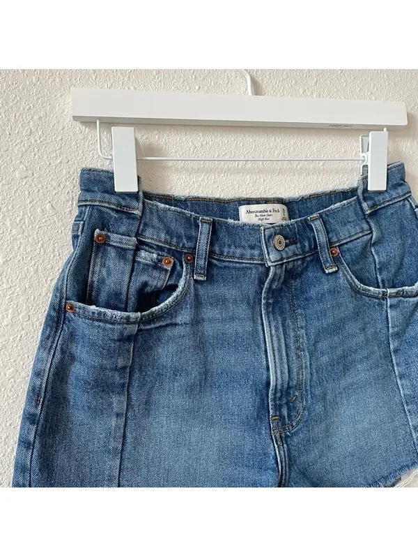 Abercrombie & Fitch The Mom Short High Rise Size 28 / 6 Denim Cutoff Festival - Image 3