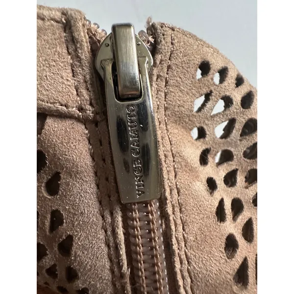 Vince Camuto Womens Taupe Suede Perforated Laser Cut Ankle Booties Size 7M - Image 4