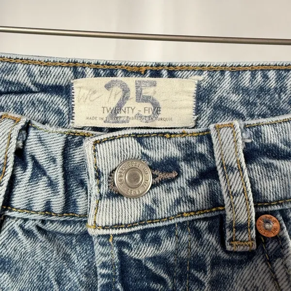 Free People x We The Free Zuri Mom Jean in Lived‎ Size 25 - Image 5