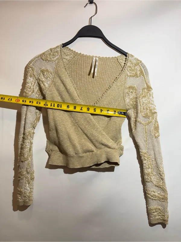 Anthropologie Lace Sleeve Faux Wrap V Neck Stretch Knit Sweater Top XS - Image 3