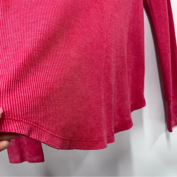 Aerie Henley thermal women’s M red waffle knit distressed neckline long sleeve - Image 12