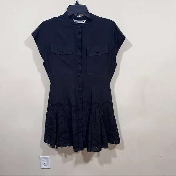 Zara Compare MINI DRESS M black EUC Black Mini Dress Eyelet Detail - Image 8