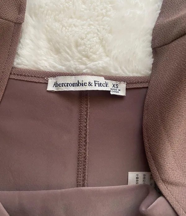 Abercrombie Cropped Long Sleeve Top - Image 3