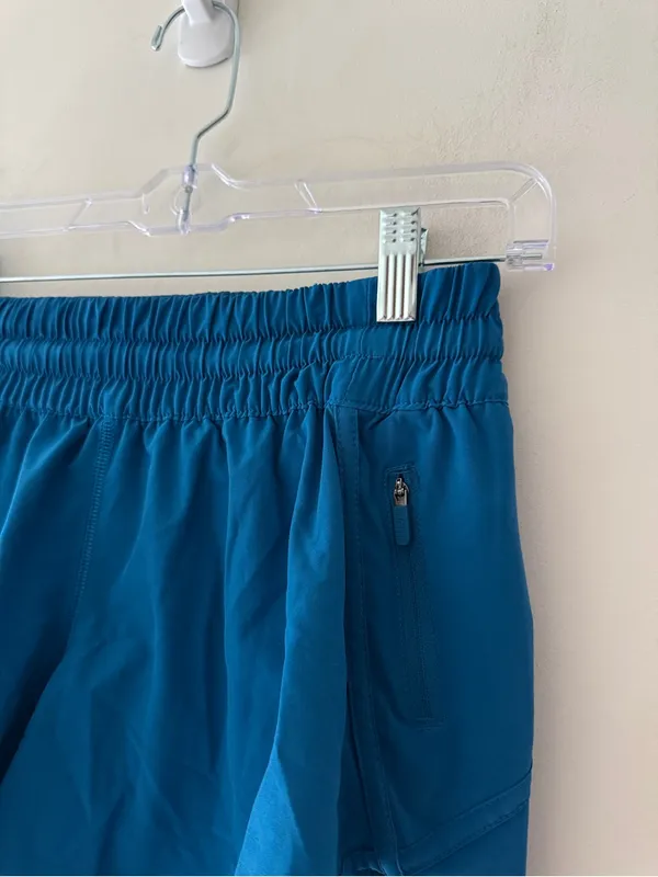 Lululemon Tracker Short V (4") Whirlpool Blue Size 10 - Image 4
