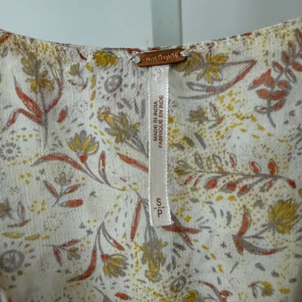 Free People Boho Flowy Beachy Peasant Fairy Bell Sleeve Floral Blouse S Cream - Image 4
