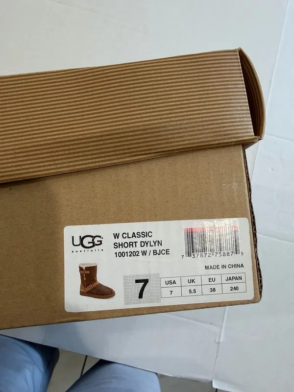 UGG Boots Classic - Image 9