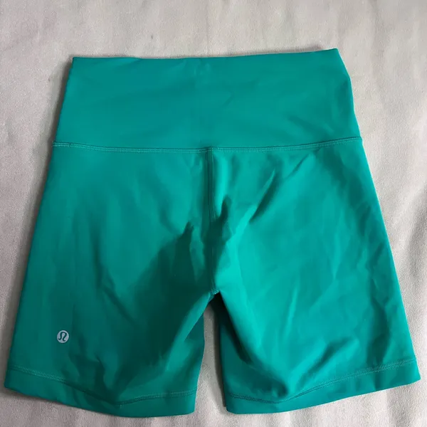💚 Lululemon Align High-Rise Biker Shorts 8” Green | Size 8 | Yoga Athleisure - Image 3
