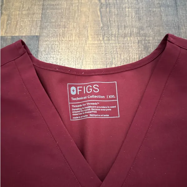 Figs Catarin One-Pocket Scrub Maroon Top Size Small Size XXL - Image 2