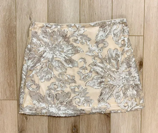 NWOT Altar’d State Arula xquisite silver sequin mini skirt festival preppy - Image 8